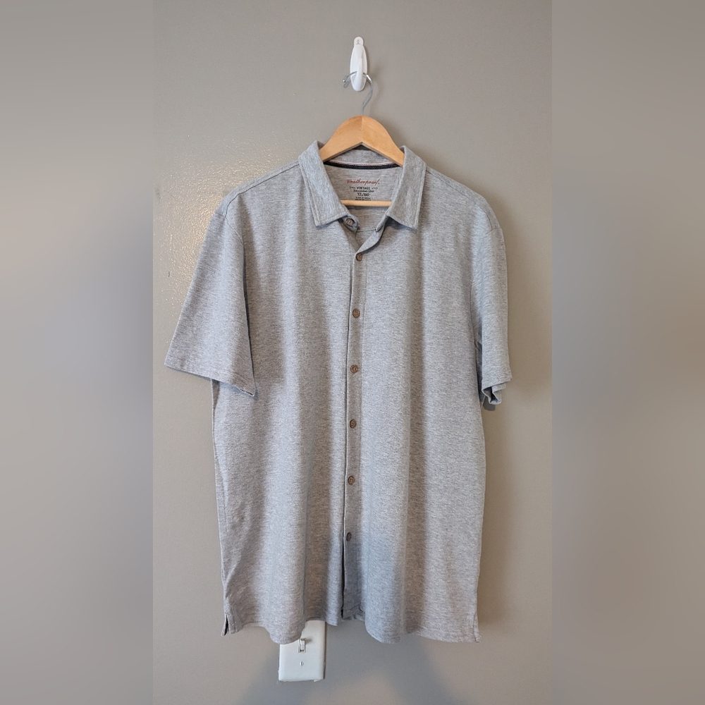 Grey, Weatherproof mens short sleeve button up XL shirt. In great condition.